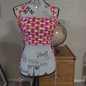 🆕 Gaze Pink Yellow and white Juniors crop top (XS) (2/$15)